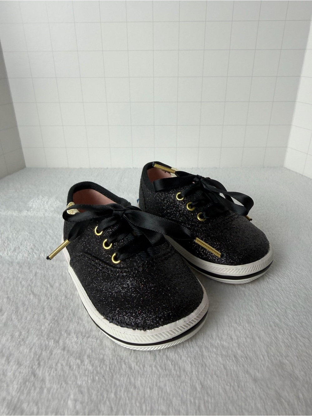 Keds x Kate Spade Infant Black Glitter Gold Sneakers Size 2
